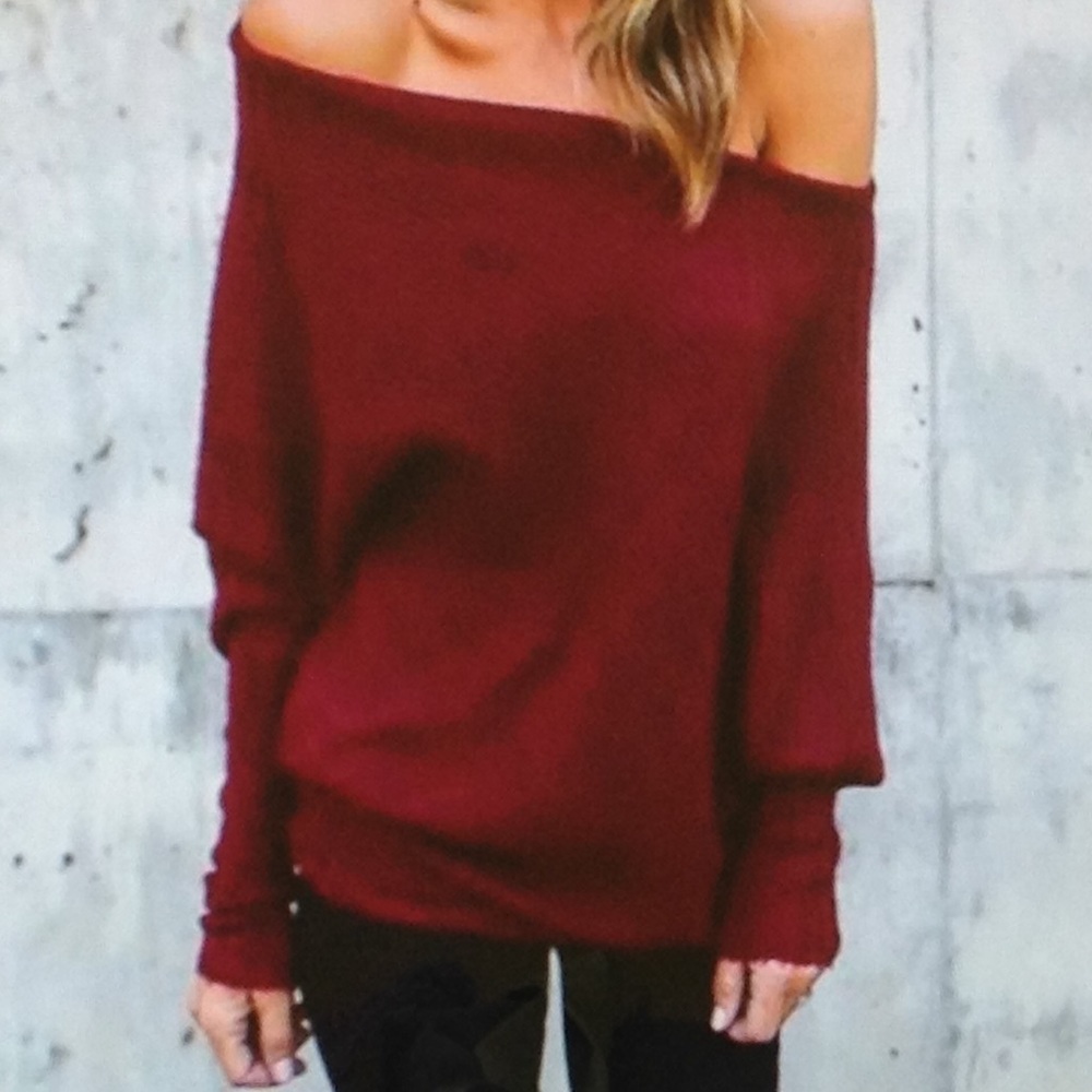 Off the shoulder batwing knit pullover thermal top